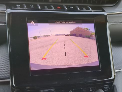 Used 2024 Jeep Grand Cherokee L Laredo image 18