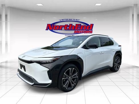 Used 2023 Toyota bZ4X AWD w/ Weather Package image 7