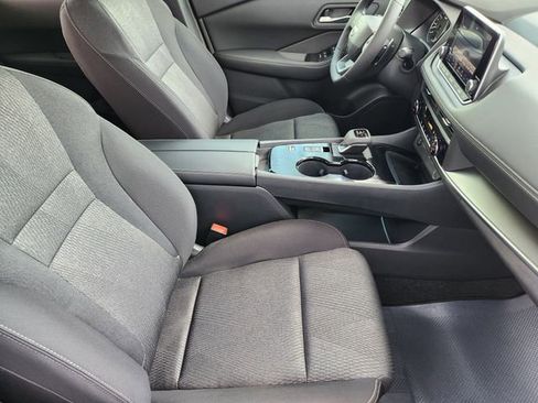 New 2026 Nissan Rogue SV image 10