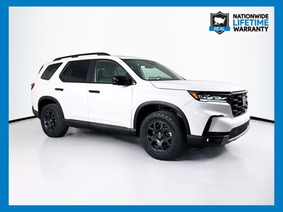 New 2025 Honda Pilot TrailSport