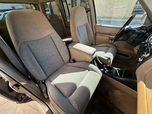 Used 1997 Ford Explorer 4WD 4-Door image 19