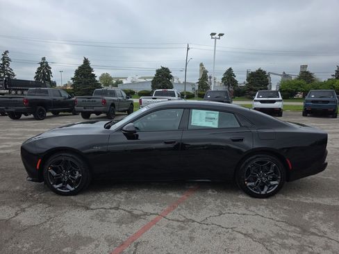 New 2026 Dodge Charger R/T AWD/4WD image 4