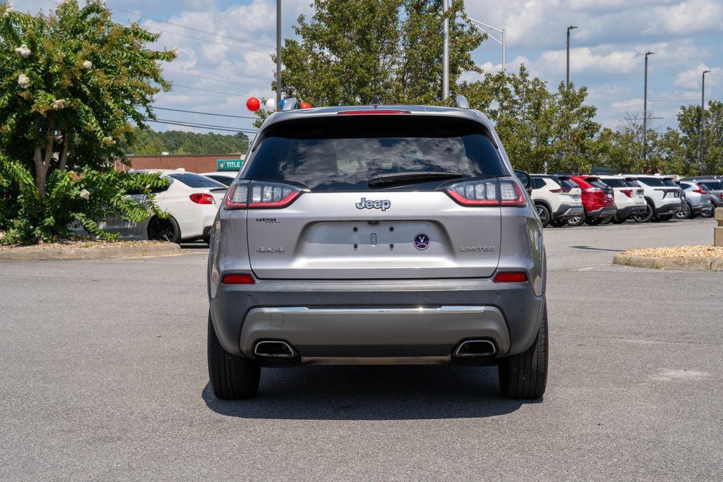Used 2019 Jeep Cherokee Limited AWD/4WD image 6