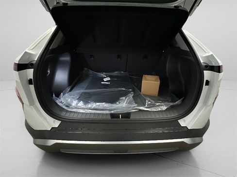 New 2026 Hyundai Kona SEL Premium image 9