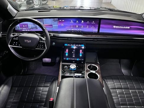 Used 2025 Cadillac Escalade Sport Platinum AWD/4WD image 41