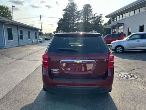 Used 2017 Chevrolet Equinox LT w/ Convenience Package FWD image 4