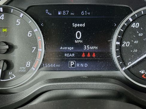 Used 2024 Nissan Titan SV w/ SV Convenience Package image 19