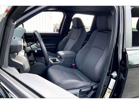 Used 2024 Toyota Tacoma SR5 AWD/4WD image 23