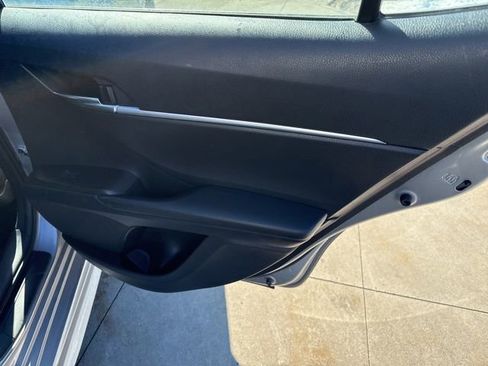 Used 2023 Toyota Camry SE image 27