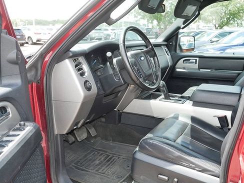 Used 2015 Ford Expedition EL XLT w/ Equipment Group 202A AWD/4WD image 12