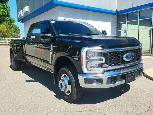 Used 2025 Ford F350 Lariat w/ Lariat Ultimate Package AWD/4WD image 16