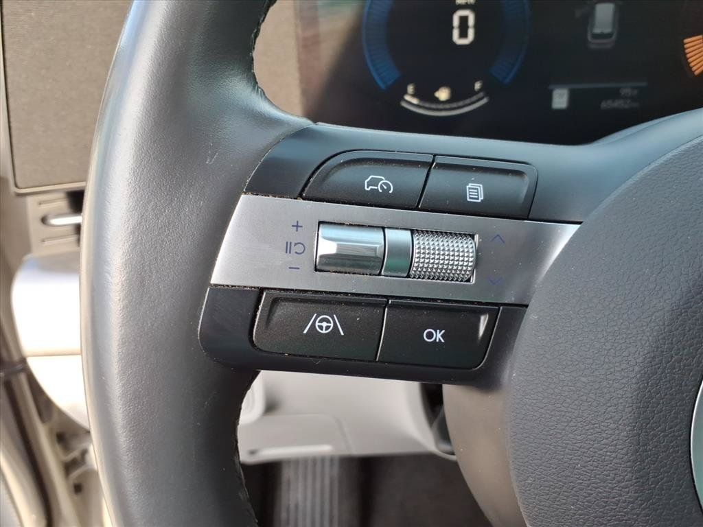 Used 2024 Hyundai Kona SEL FWD image 24