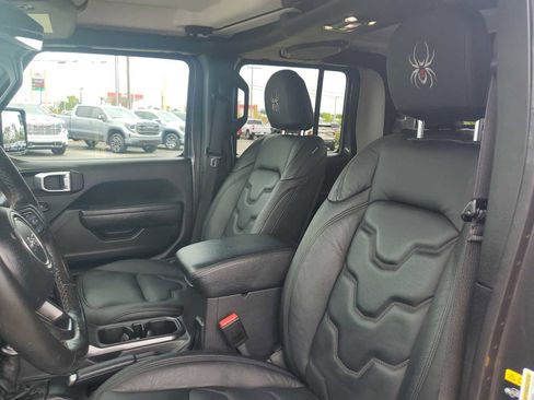 Used 2023 Jeep Gladiator Sport AWD/4WD image 13