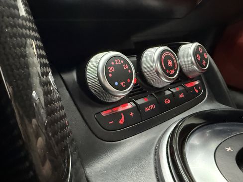 Used 2015 Audi R8 V8 image 21