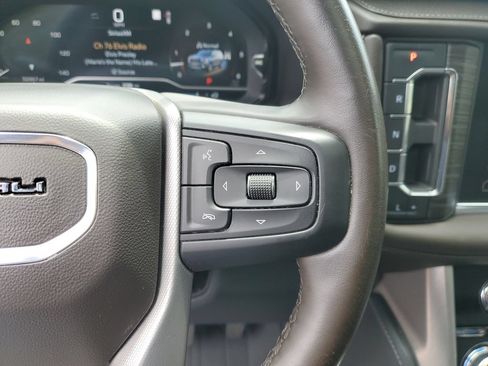 Used 2023 GMC Yukon XL Denali AWD/4WD image 25