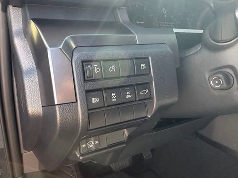 Used 2025 Toyota 4Runner TRD Off-Road Premium w/ Tow Technology Package AWD/4WD image 32