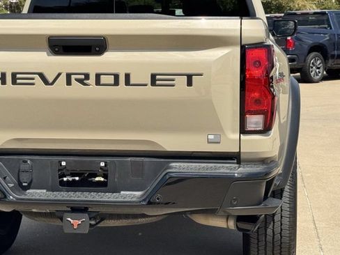 Used 2024 Chevrolet Colorado Trail Boss AWD/4WD image 7