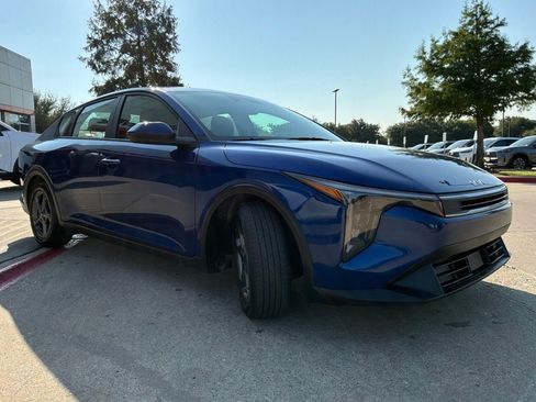 Used 2025 Kia K4 FWD image 4