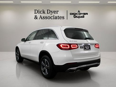 Used 2022 Mercedes-Benz GLC 300 image 4