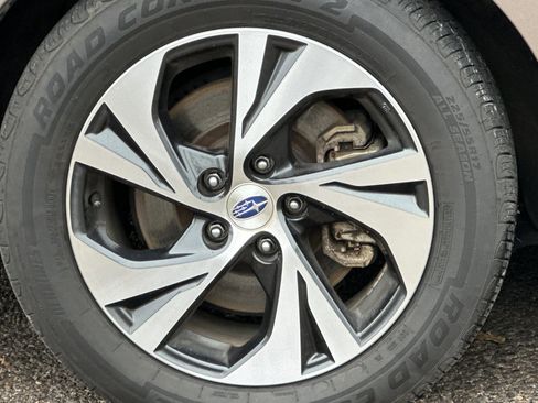 Used 2022 Subaru Legacy Premium image 24