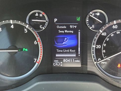 Used 2023 Lexus GX 460 Luxury w/ Accessory Package AWD/4WD image 12