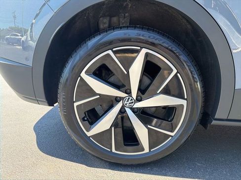Certified 2023 Volkswagen ID.4 Pro S AWD/4WD image 9