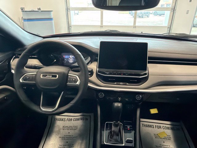 Used 2023 Jeep Compass Limited w/ Sun and Sound Group AWD/4WD image 19