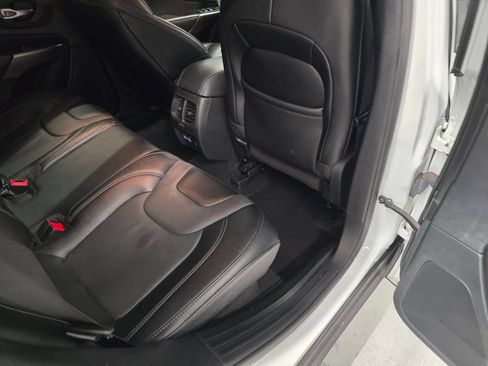 Certified 2022 Jeep Cherokee Latitude Lux FWD image 33