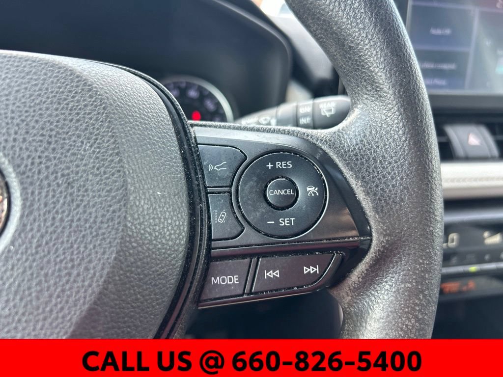 Certified 2022 Toyota RAV4 XLE w/ Convenience Package AWD/4WD image 13