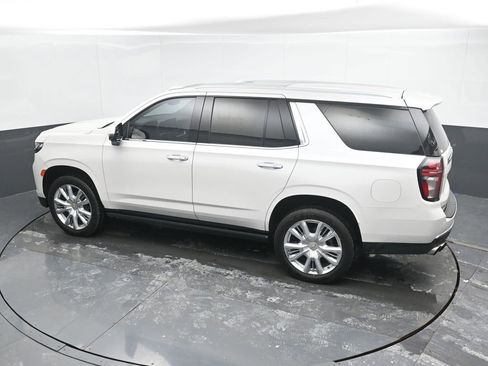 Used 2021 Chevrolet Tahoe High Country w/ Premium Package image 15