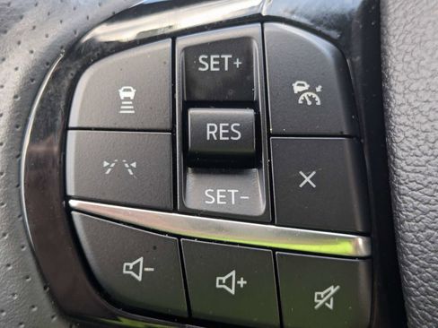 Used 2025 Ford Explorer ST AWD/4WD image 37