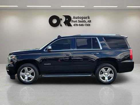 Used 2020 Chevrolet Tahoe Premier RWD image 3