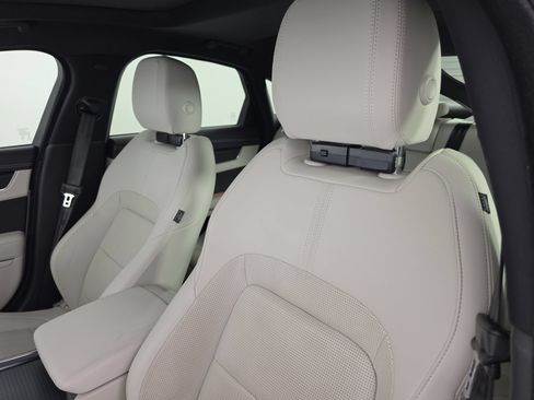 Used 2024 Jaguar XF R-Dynamic SE AWD/4WD image 17