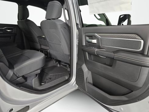 New 2026 RAM 2500 Big Horn AWD/4WD image 37