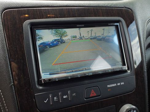 Used 2016 Chevrolet Traverse LT AWD/4WD image 21