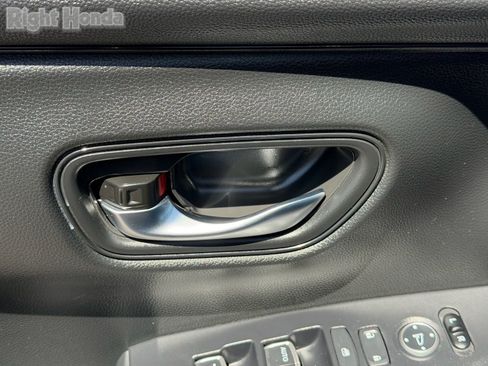 Used 2025 Honda HR-V Sport image 19