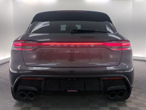 Certified 2023 Porsche Macan Turbo AWD/4WD image 11