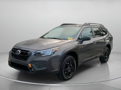 Used 2025 Subaru Outback Wilderness AWD/4WD image 12