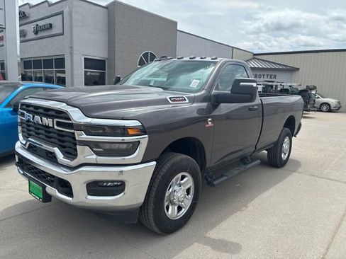 New 2026 RAM 2500 Tradesman AWD/4WD image 2