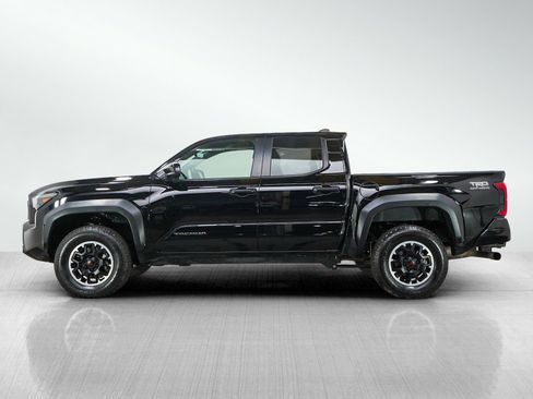 Used 2024 Toyota Tacoma TRD Off-Road AWD/4WD image 2