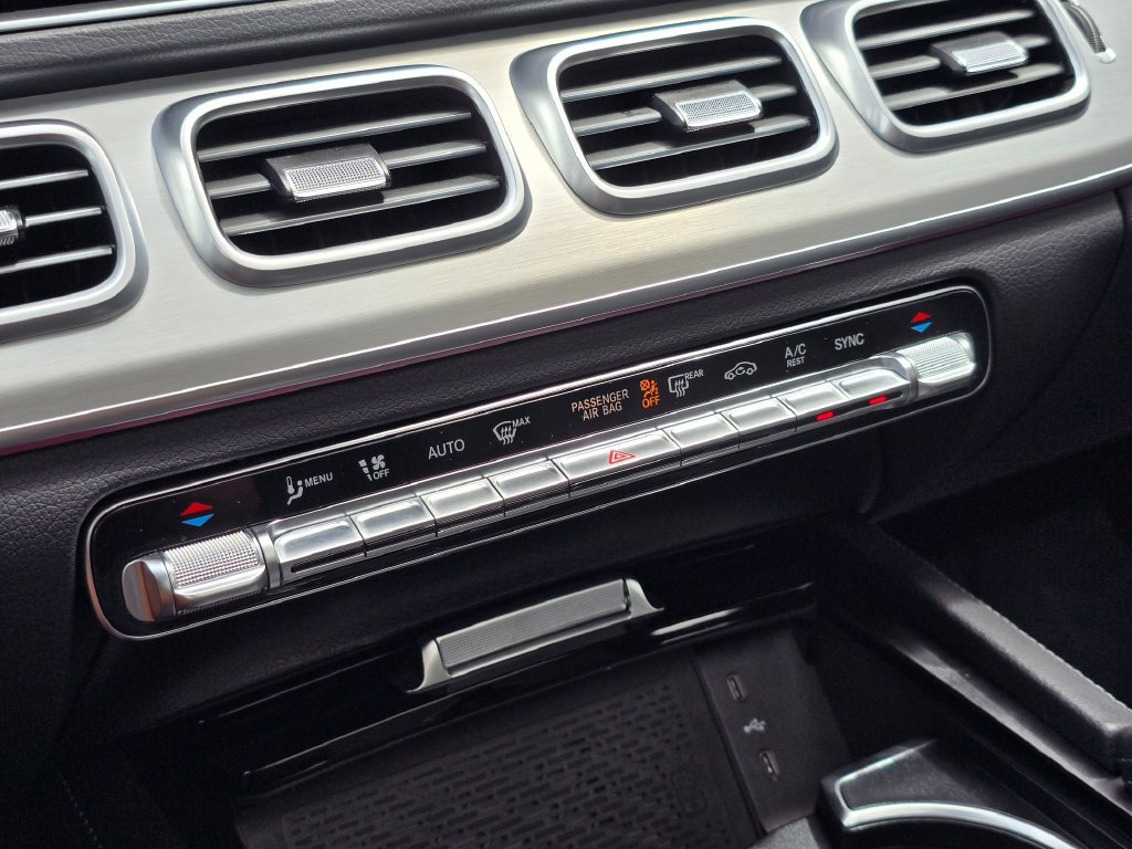 Used 2025 Mercedes-Benz GLS 450 4MATIC image 28