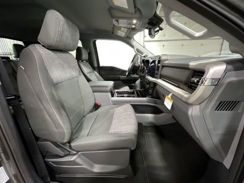 New 2026 Ford F250 XLT w/ XLT Premium Package image 29