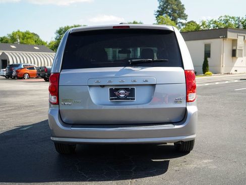 Used 2019 Dodge Grand Caravan GT FWD image 18