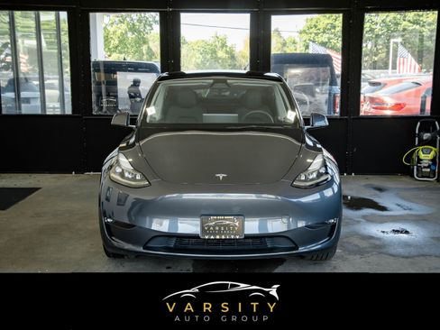 Used 2023 Tesla Model Y Long Range AWD/4WD image 2