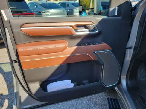 New 2026 GMC Sierra 2500 Denali Ultimate image 7