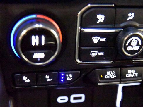 Used 2021 Chevrolet Tahoe High Country image 25