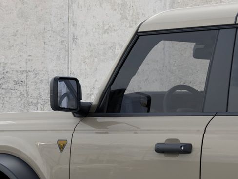 New 2026 Ford Bronco Badlands image 24