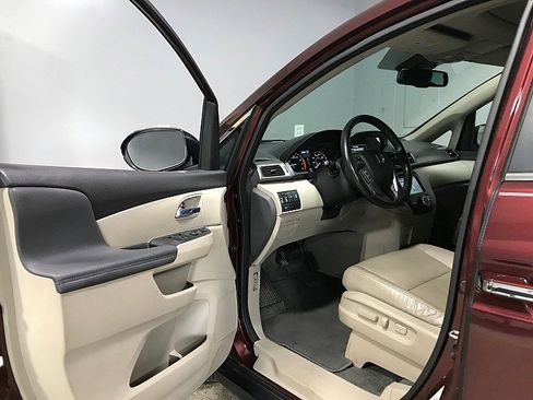 Used 2016 Honda Odyssey EX-L image 9