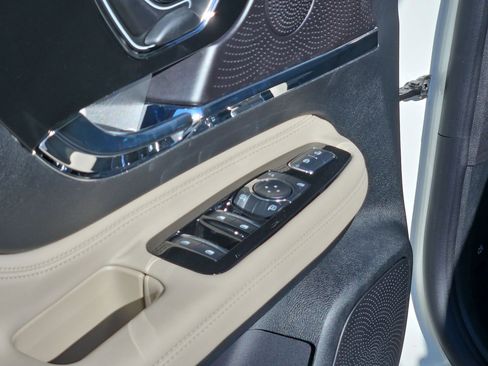 New 2026 Lincoln Corsair Premiere FWD image 18