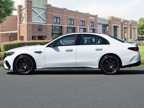 New 2026 Mercedes-Benz E 53 AMG e 4MATIC Sedan image 8